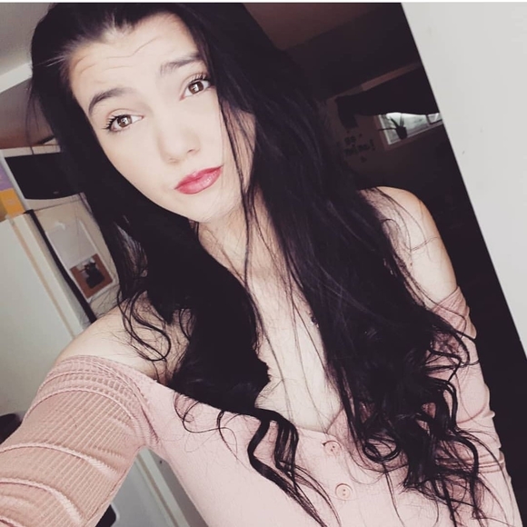 Meet your Posher, Casey - Picture 1 of 1